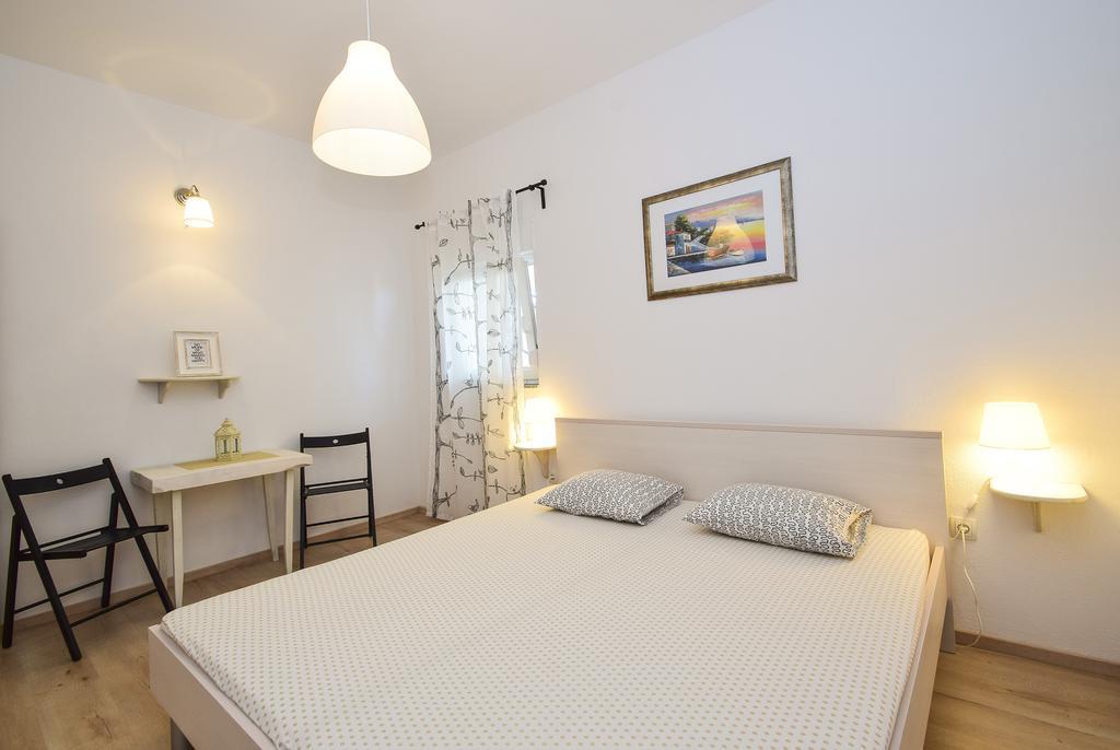 שיבניק Amadrian Apartments מראה חיצוני תמונה