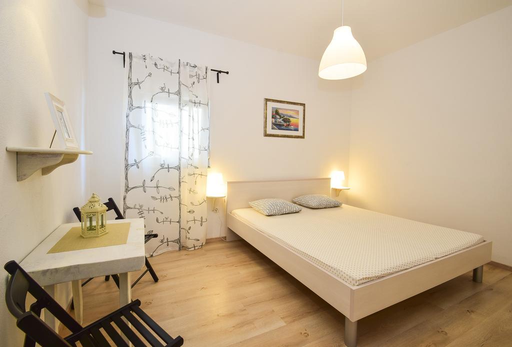 שיבניק Amadrian Apartments מראה חיצוני תמונה