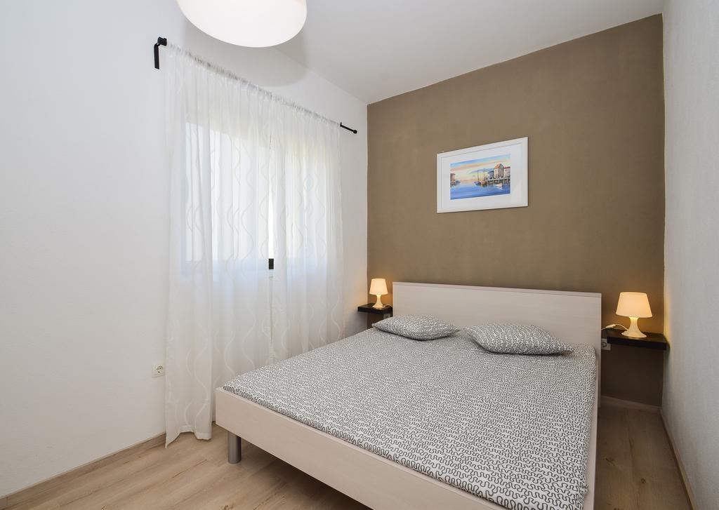 שיבניק Amadrian Apartments מראה חיצוני תמונה