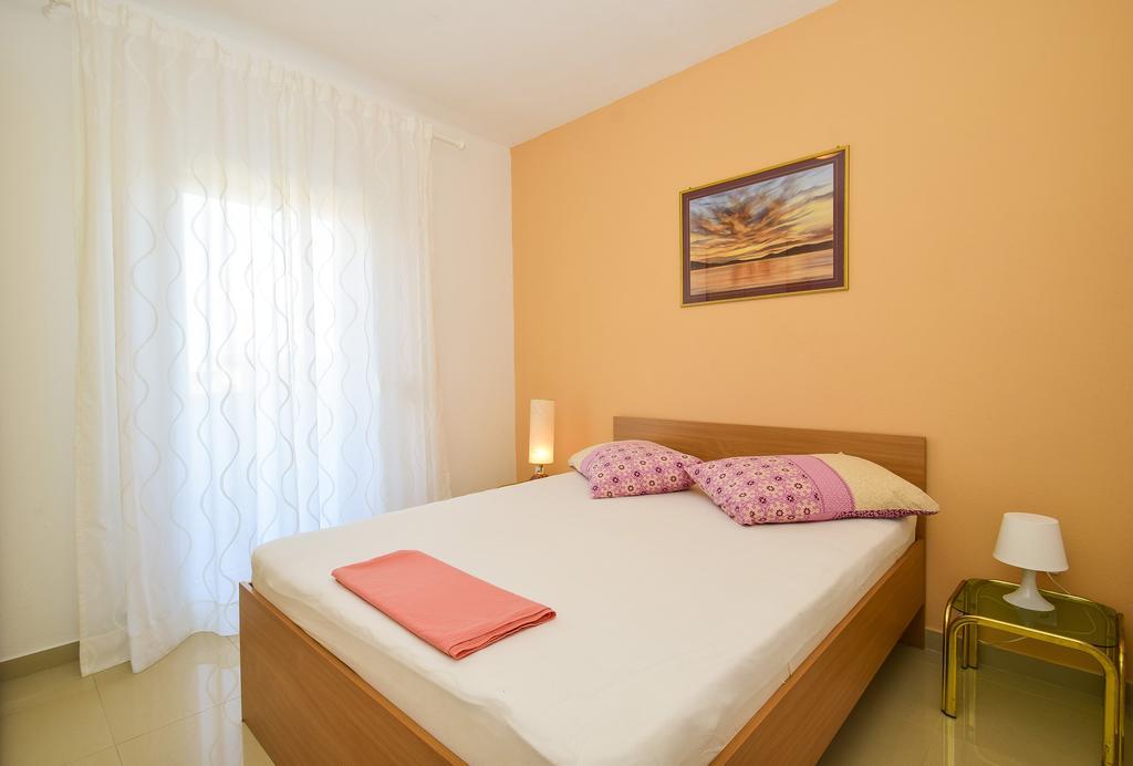 שיבניק Amadrian Apartments מראה חיצוני תמונה