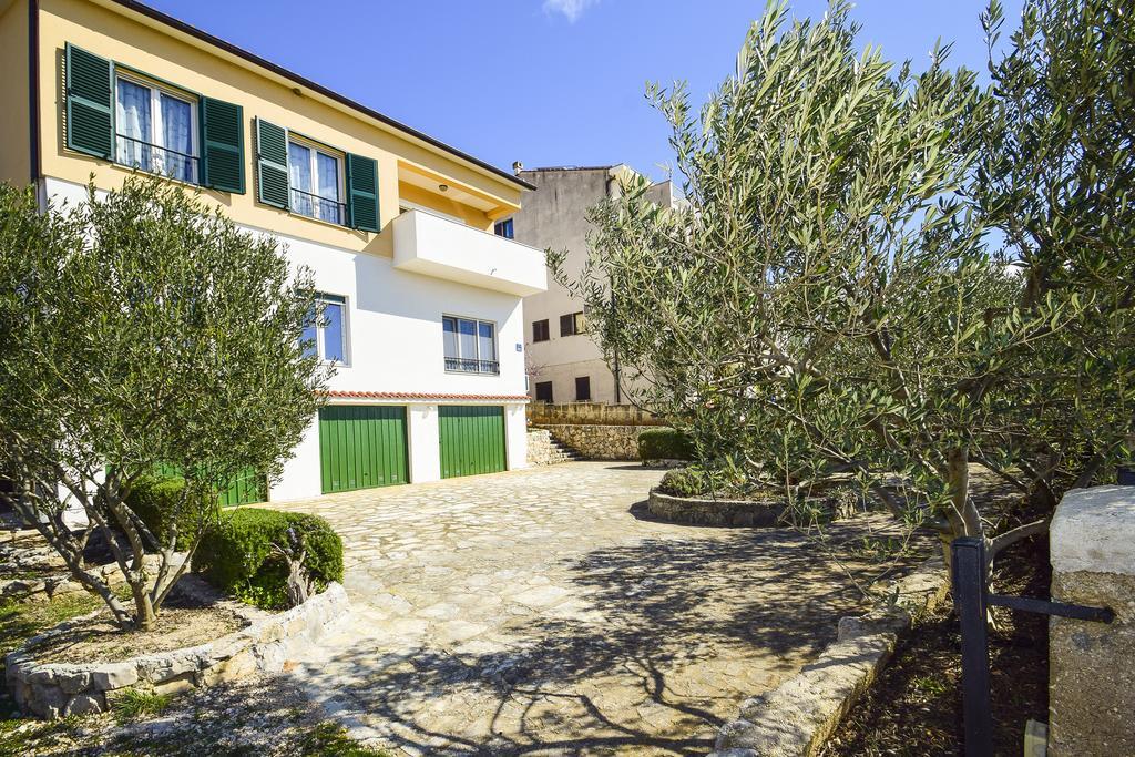 שיבניק Amadrian Apartments מראה חיצוני תמונה