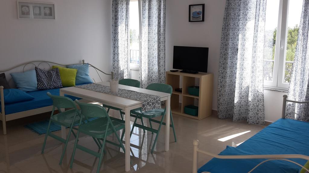 שיבניק Amadrian Apartments מראה חיצוני תמונה