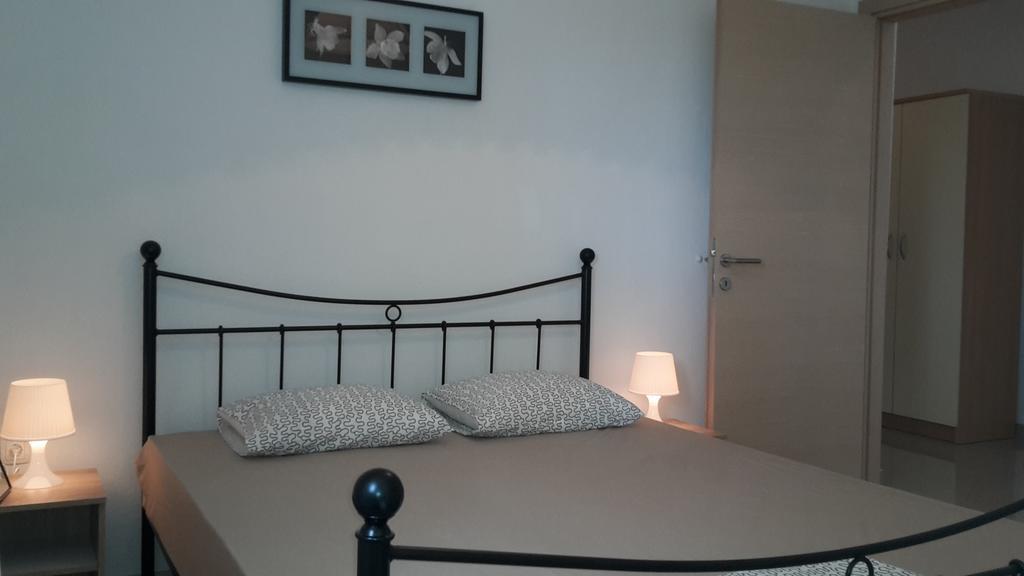 שיבניק Amadrian Apartments מראה חיצוני תמונה