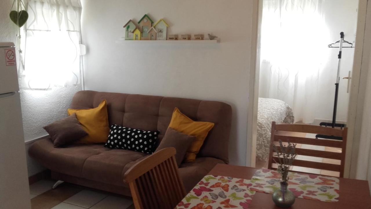 שיבניק Amadrian Apartments מראה חיצוני תמונה